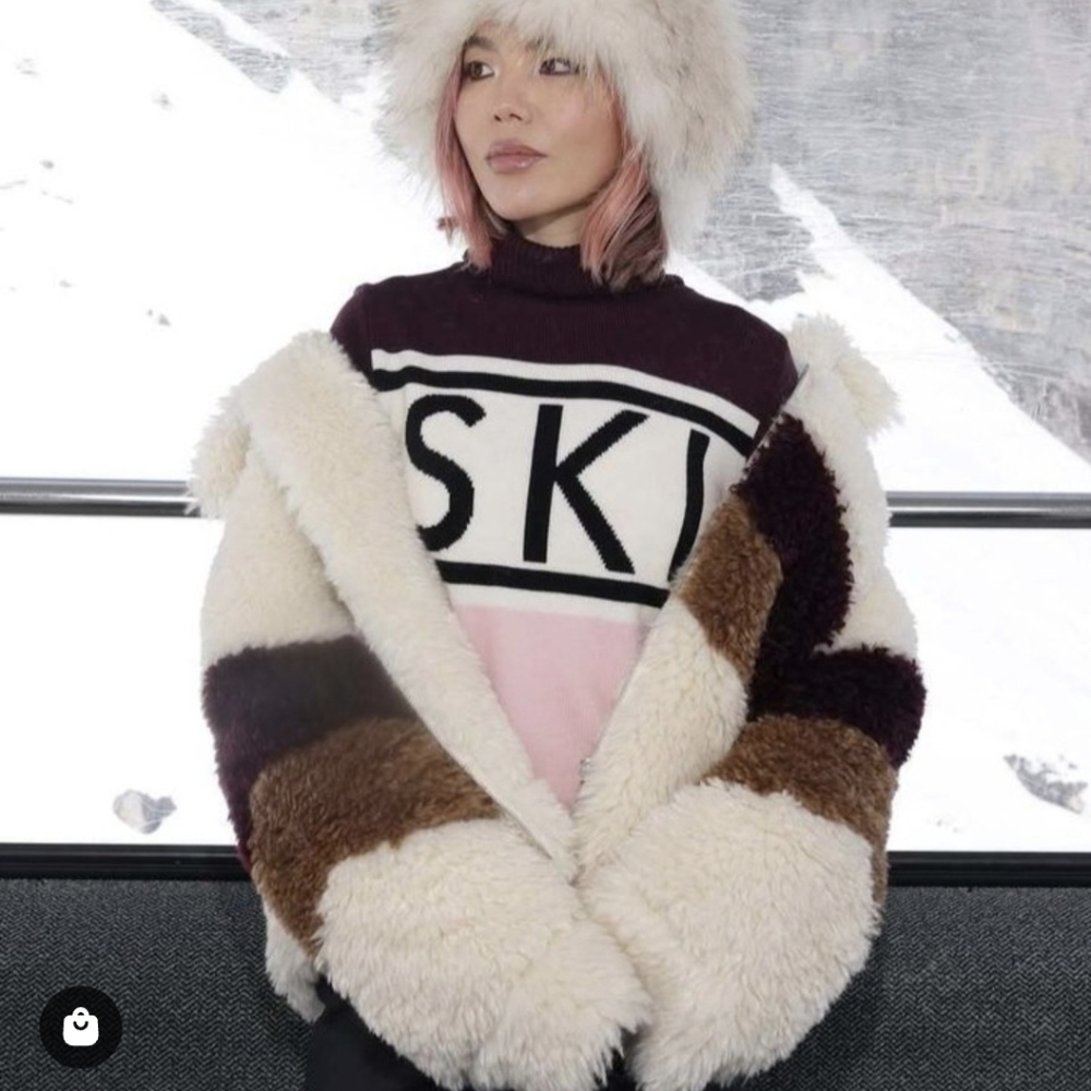 Perfect Moment Luna Faux-Shearling Reversible Jacket Perfect Moment Ski Jacket - Picture 5 of 17